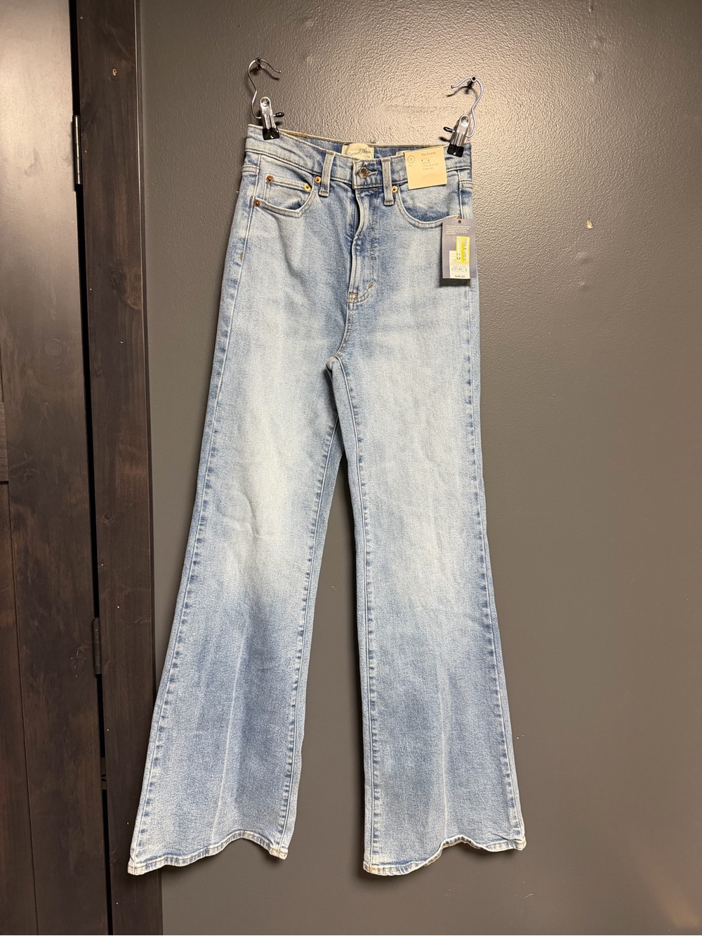 NWT Target Universal Thread 70s High Rise Flare Jeans Light Wash 2 Regular